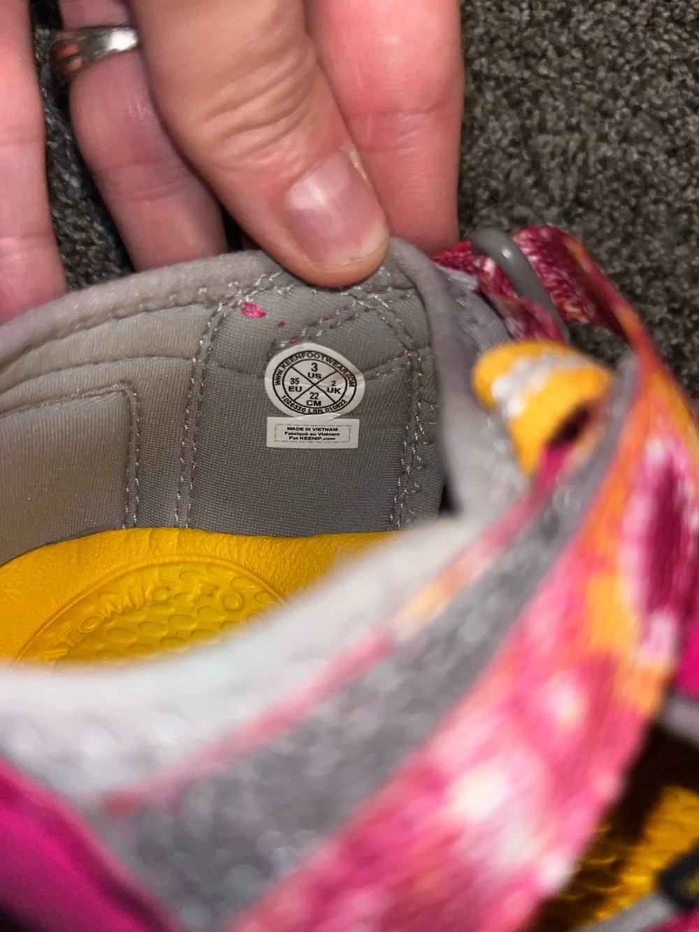 Keen girls sandals pink orange euc j3